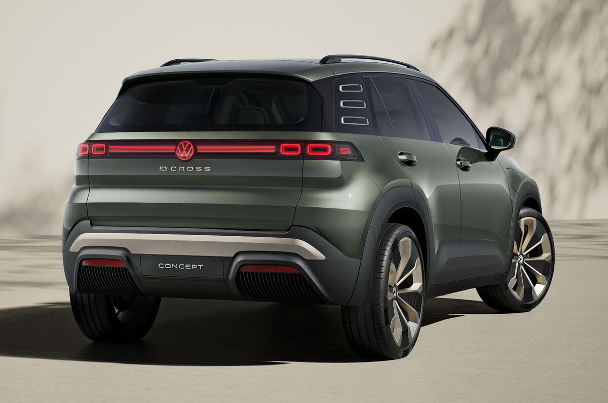 1757255069455428.jpg vw-t-cross-concept-rear-quarter.jpg